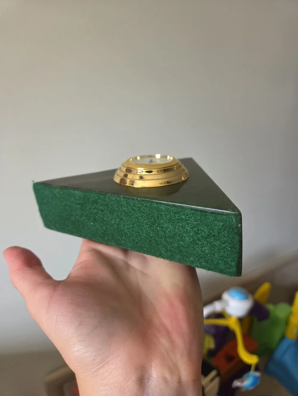 Vintage Triangle Stone Desk Clock – Polished Green Mineral with Gold-Tone Quartz